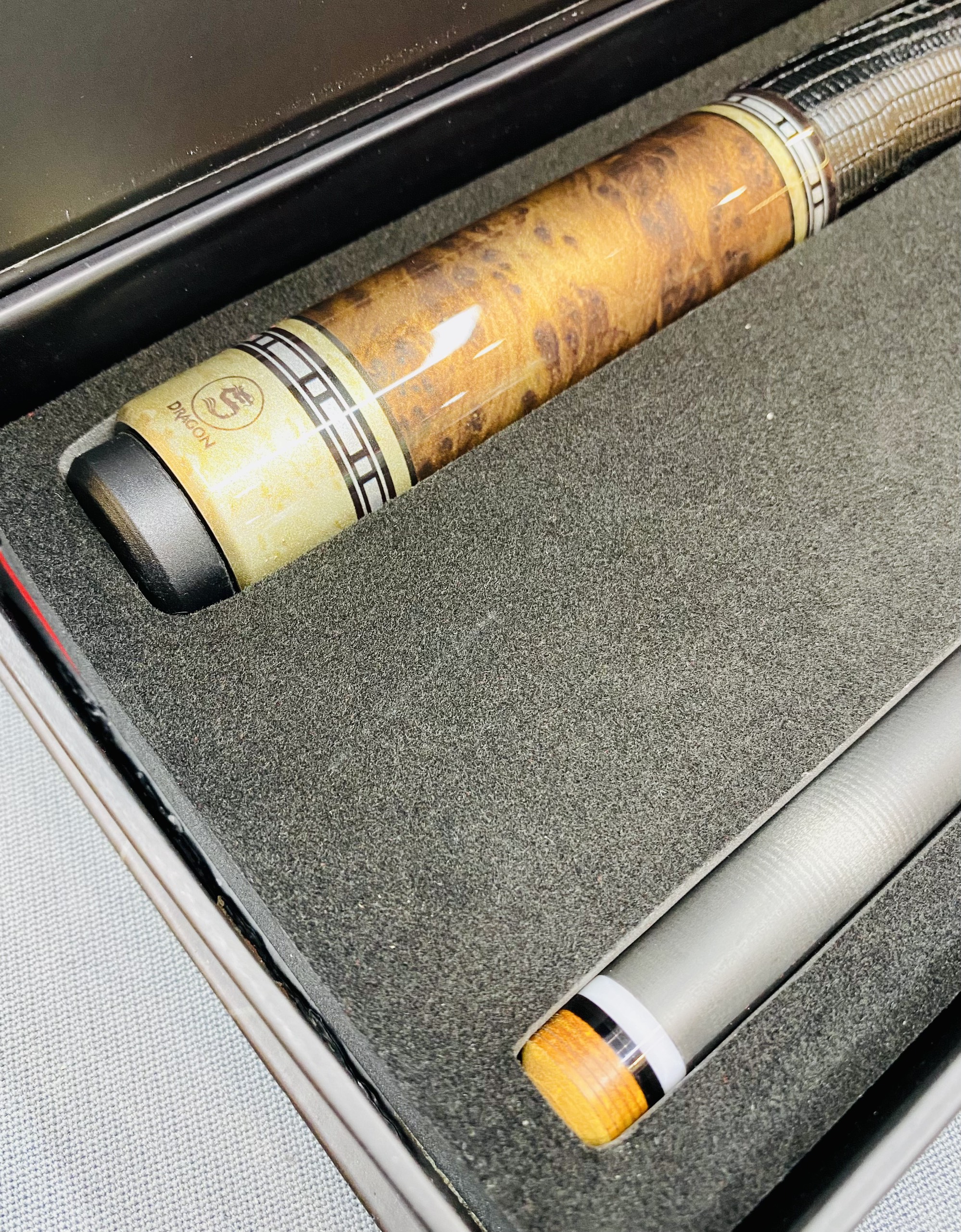 Gậy Dragon Carbon Legend kèm nối