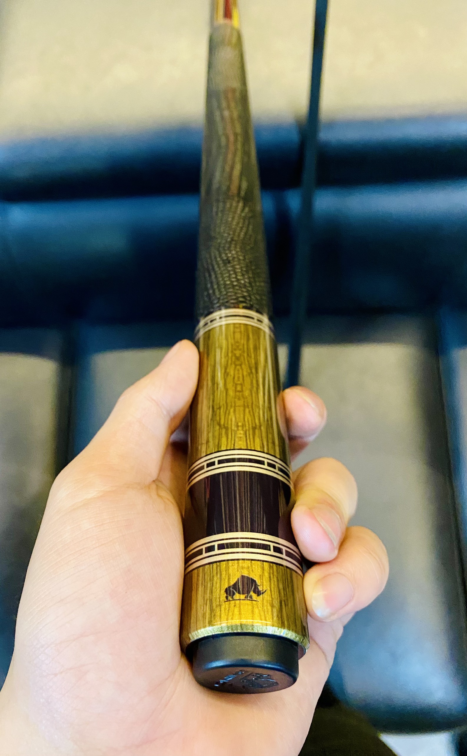 Rhino Retro Carbon